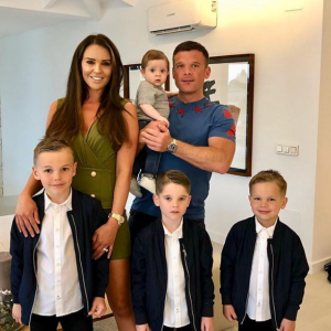 DAnielle Lloyd, her boyfriend and four kids