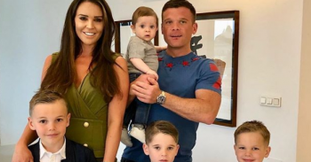 DAnielle Lloyd, her boyfriend and four kids