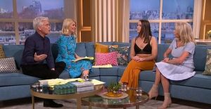 Crop top Emily O'Connor This Morning 