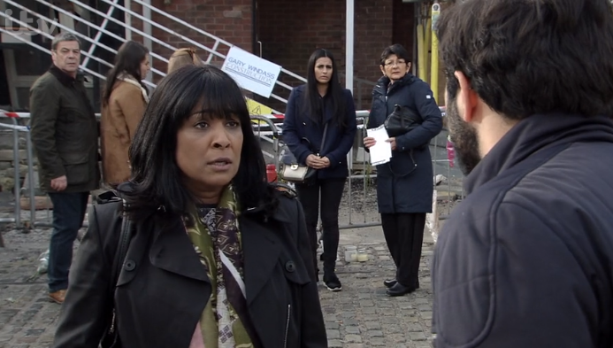 Corrie Saira Imran argue Credit: ITV