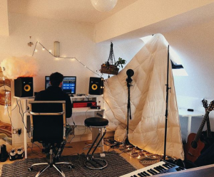 Isobel Steele Home Studio