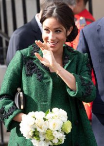 Meghan Markle flowers baby bump