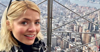 Holly Willoughby (Credit: Instagram @hollywilloughby)