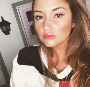 Former EastEnders star Jacqueline Jossa poses for sad selfie