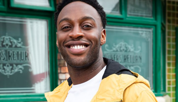 FROM ITV STRICT EMBARGO - No Use Before 0001hrs Saturday 06/04/19 Coronation Street New Bailey Family Dad Edison Bailey (Trevor Michael Georges) Mum Aggie Bailey (Lorna Laidlaw) Older son Michael Bailey (Ryan Russell) Yellow Jacket Younger son James Bailey (Nathan Graham). Picture contact - David.crook@itv.com Photographer - Mark Bruce This photograph is (C) ITV Plc and can only be reproduced for editorial purposes directly in connection with the programme or event mentioned above, or ITV plc. Once made available by ITV plc Picture Desk, this photograph can be reproduced once only up until the transmission [TX] date and no reproduction fee will be charged. Any subsequent usage may incur a fee. This photograph must not be manipulated [excluding basic cropping] in a manner which alters the visual appearance of the person photographed deemed detrimental or inappropriate by ITV plc Picture Desk. This photograph must not be syndicated to any other company, publication or website, or permanently archived, without the express written permission of ITV Picture Desk. Full Terms and conditions are available on www.itv.com/presscentre/itvpictures/terms