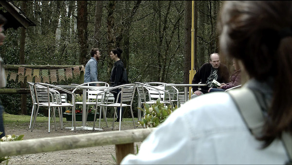 Shona sees Natalie and David in Coronation Street 