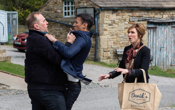Will attacks Jai in Emmerdale 