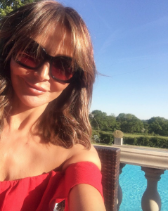 Lizzie Cundy selfie