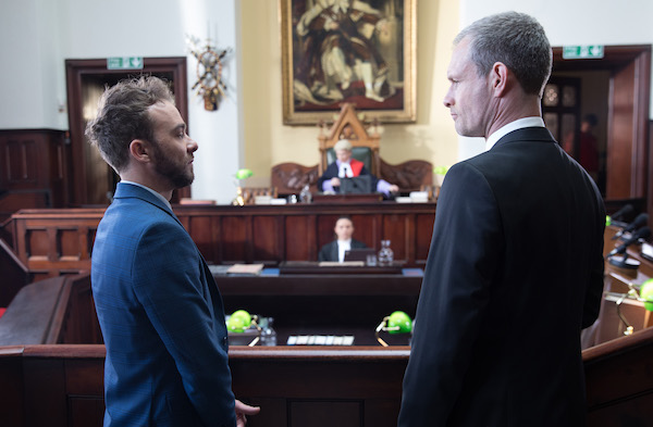 David and Nick take to the stand in Coronation Street 