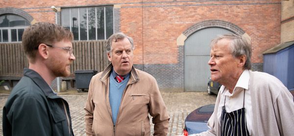 Roy Cropper with Wayne andBrian in Coronation Street 