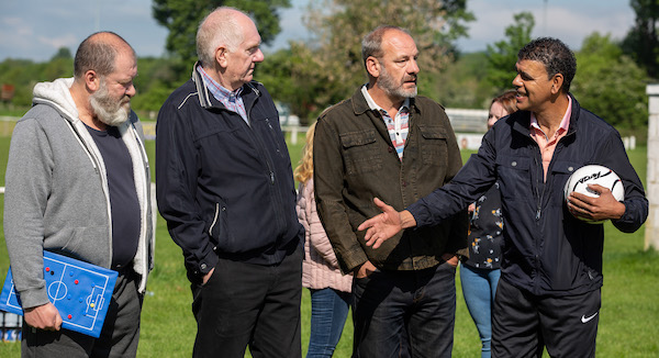 Chris Kamara joins the Emmerdale cast 