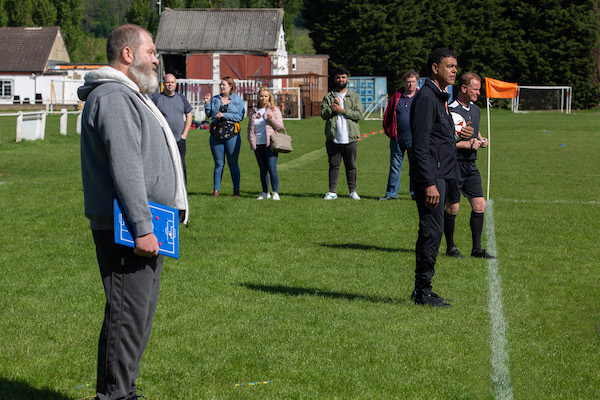 Chris Kamara joins the Emmerdale cast 