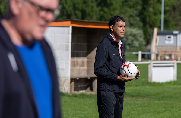 Chris Kamara joins the Emmerdale cast 