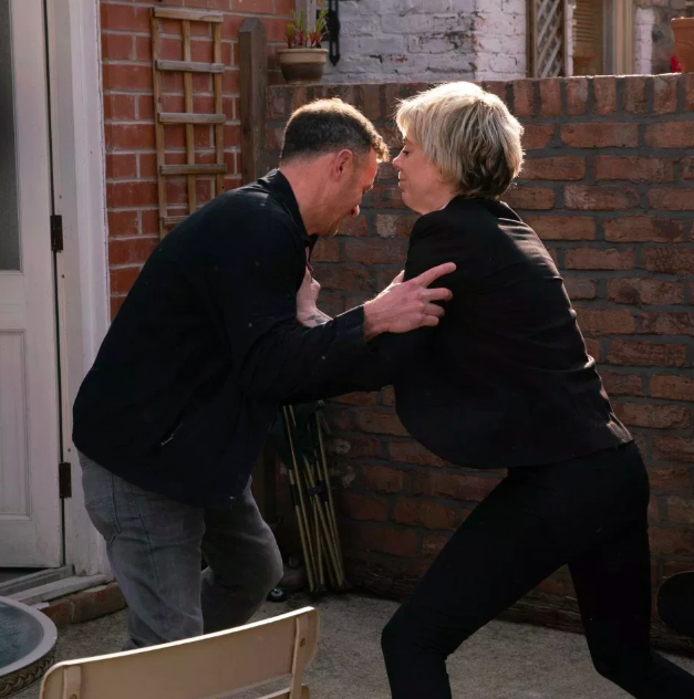 Coronation Street introducing MORE gangsters as Paula's life is put in danger