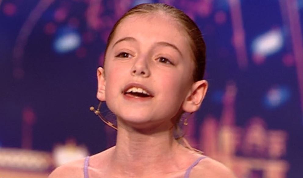Hollie Steel