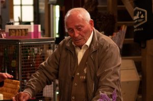 Manpreet sold Derek's stamp collection Emmerdale