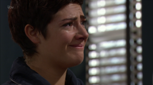 A tearful Victoria told Robert that Lee had died