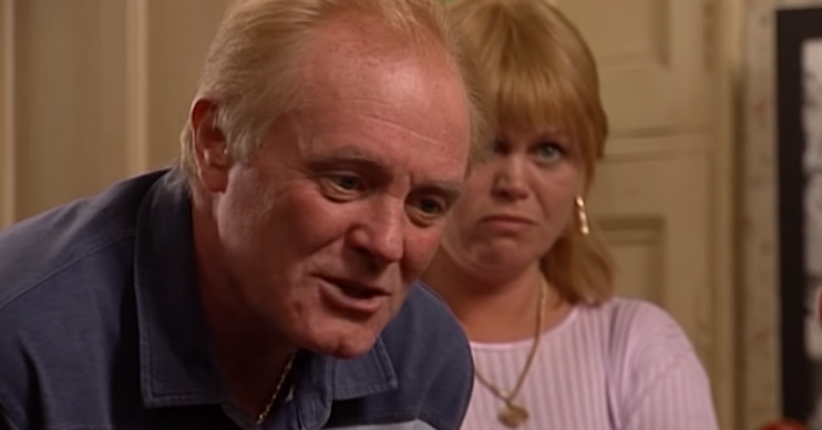 Les looking angry on Corrie