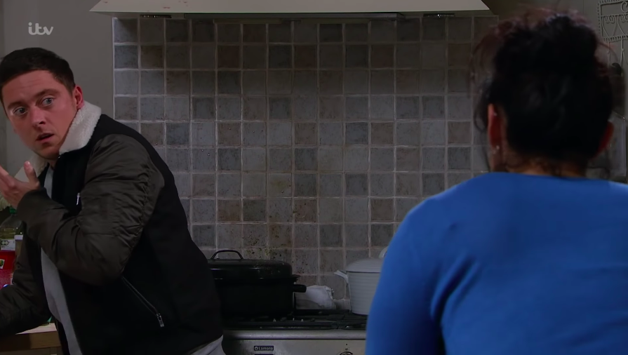 Emmerdale fans sickened as drunk Moira attacks son Matty