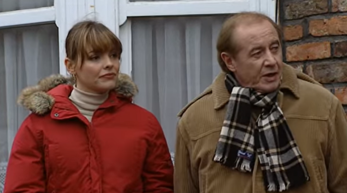 Ray returned to get to know Tracy before he died (Credit: ITV/YouTube)