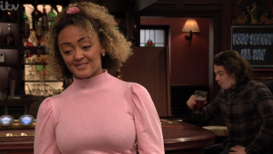 Coronation Street actress Alexandra Mardell shows off her new hair style