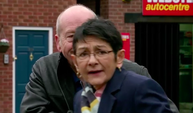 Corrie fans sickened as Geoff gives Yasmeen a FIVER for Blackpool trip
