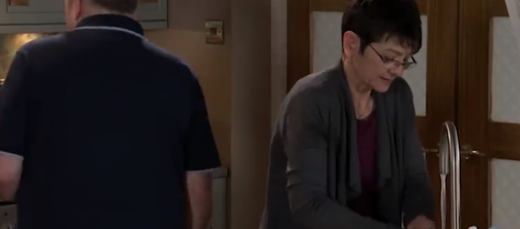 Coronation Street Yasmeen washes her hands