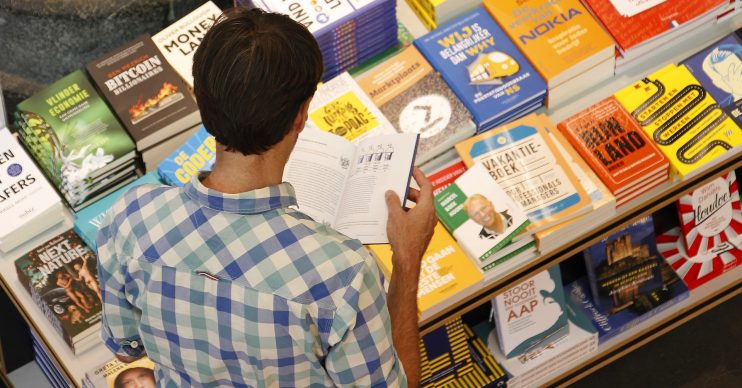 Waterstones is facing a backlash for not closing in the coronavirus pandemic