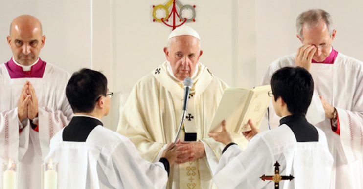 Will churches open over Easter (Credit: Splash News)