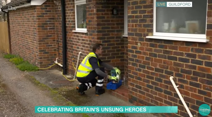 Darren got a bit of an earful as he left the man's shopping on the doorstep (Credit: ITV)