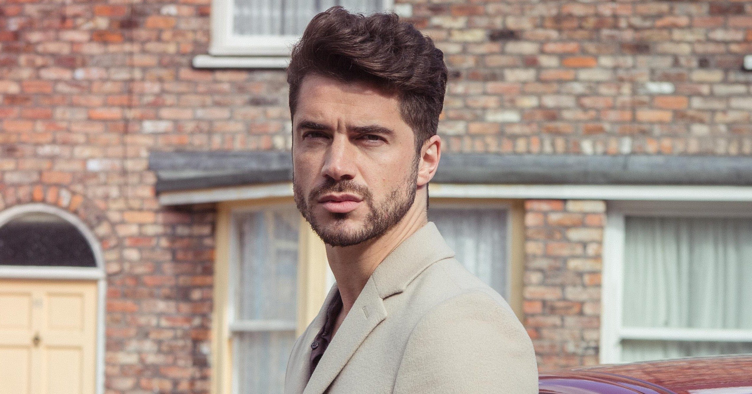 FROM ITV STRICT EMBARGO Tuesday 8 November 2016 Coronation Street - Ep 9035 Wednesday 16 November 2016 A flashy new Jaguar sweeps onto Coronation Street and parks outside Underworld. Adam Barlow [SAM ROBERTSON] steps out Picture contact: david.crook@itv.com on 0161 952 6214 Photographer - Mark Bruce This photograph is (C) ITV Plc and can only be reproduced for editorial purposes directly in connection with the programme or event mentioned above, or ITV plc. Once made available by ITV plc Picture Desk, this photograph can be reproduced once only up until the transmission [TX] date and no reproduction fee will be charged. Any subsequent usage may incur a fee. This photograph must not be manipulated [excluding basic cropping] in a manner which alters the visual appearance of the person photographed deemed detrimental or inappropriate by ITV plc Picture Desk. This photograph must not be syndicated to any other company, publication or website, or permanently archived, without the express written permission of ITV Plc Picture Desk. Full Terms and conditions are available on the website www.itvpictures.com