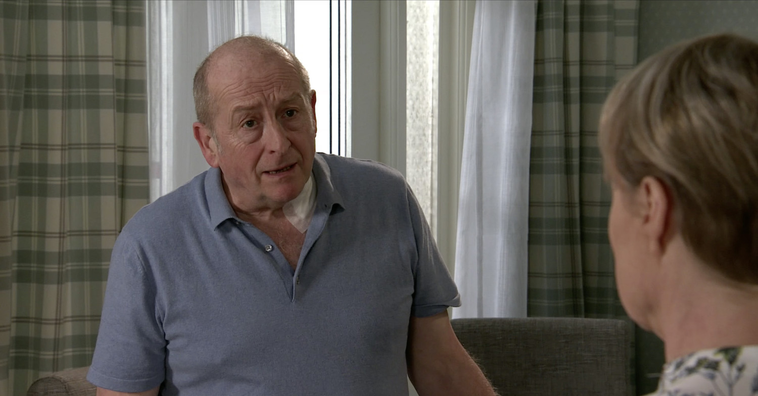 Geoff tried to explain himself to Sally in Coronation Street (Credit: ITV)