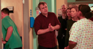 Coronation Street star Simon Gregson leaves fans in stitches with 'new summer look' 