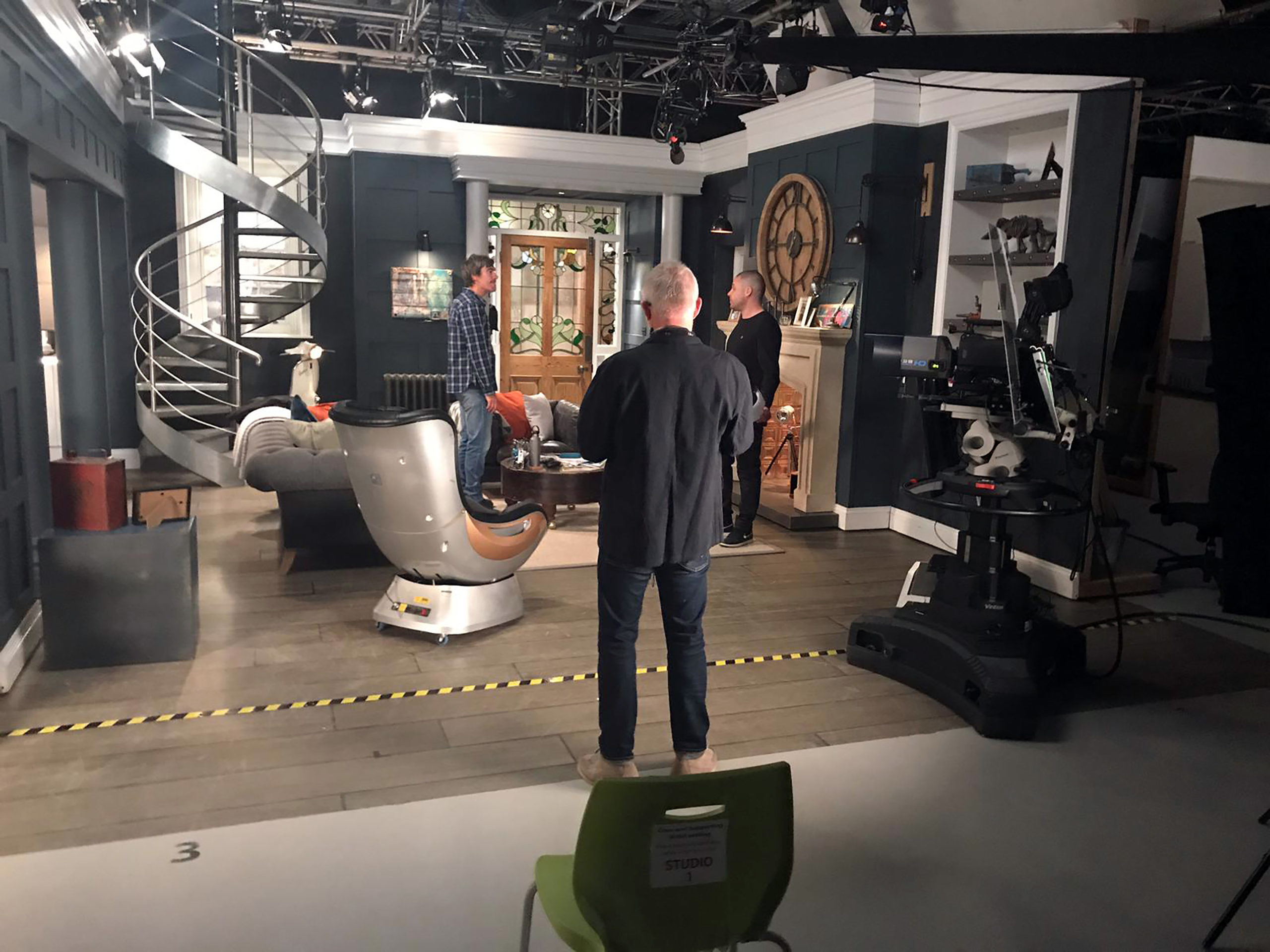 Emmerdale is filming at a social distance for the lockdown episodes (Credit: ITV)