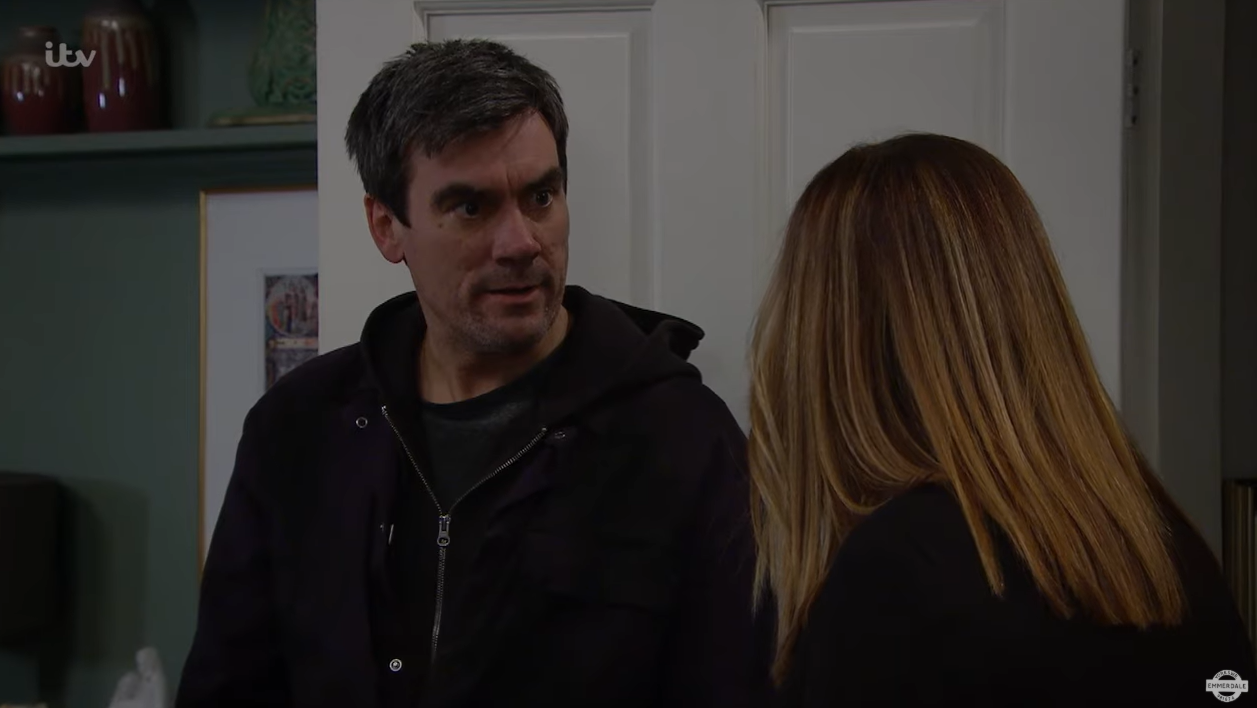 Cain urged Harriet not to go to the police about Malone in Emmerdale (Credit: ITV)