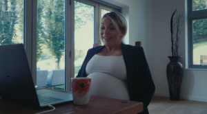 Sheridan Smith gives birth