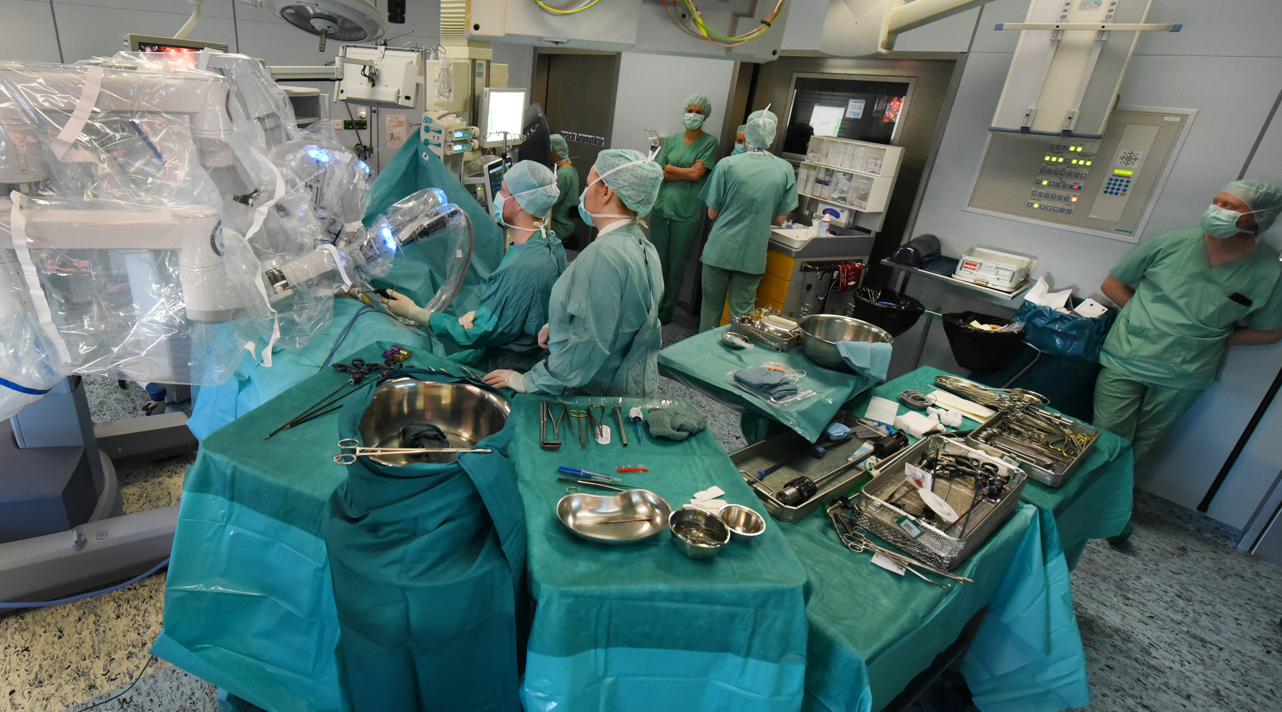 Robots now play a key role in some transplants, including this one in Germany (Credit: Cover Images)