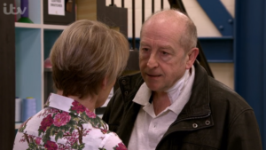 Coronation Street fans furious as Geoff tries to manipulate Sally 