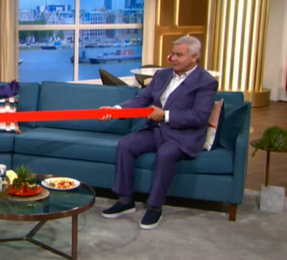 Eamonn Holmes was wearing trainer-like shoes on This Morning (Credit: ITV)
