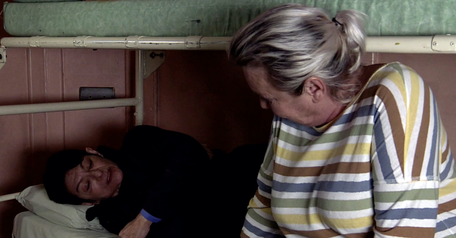 Yasmeen's cellmate wants to help her (Credit: ITV)