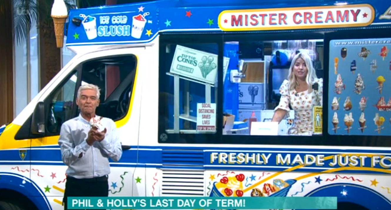 This Morning waves Holly and Phil off on their summer break and fans are upset Credit: ITV