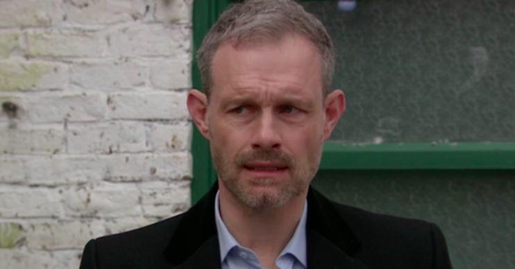 coronation street's nick tilsley breaks down