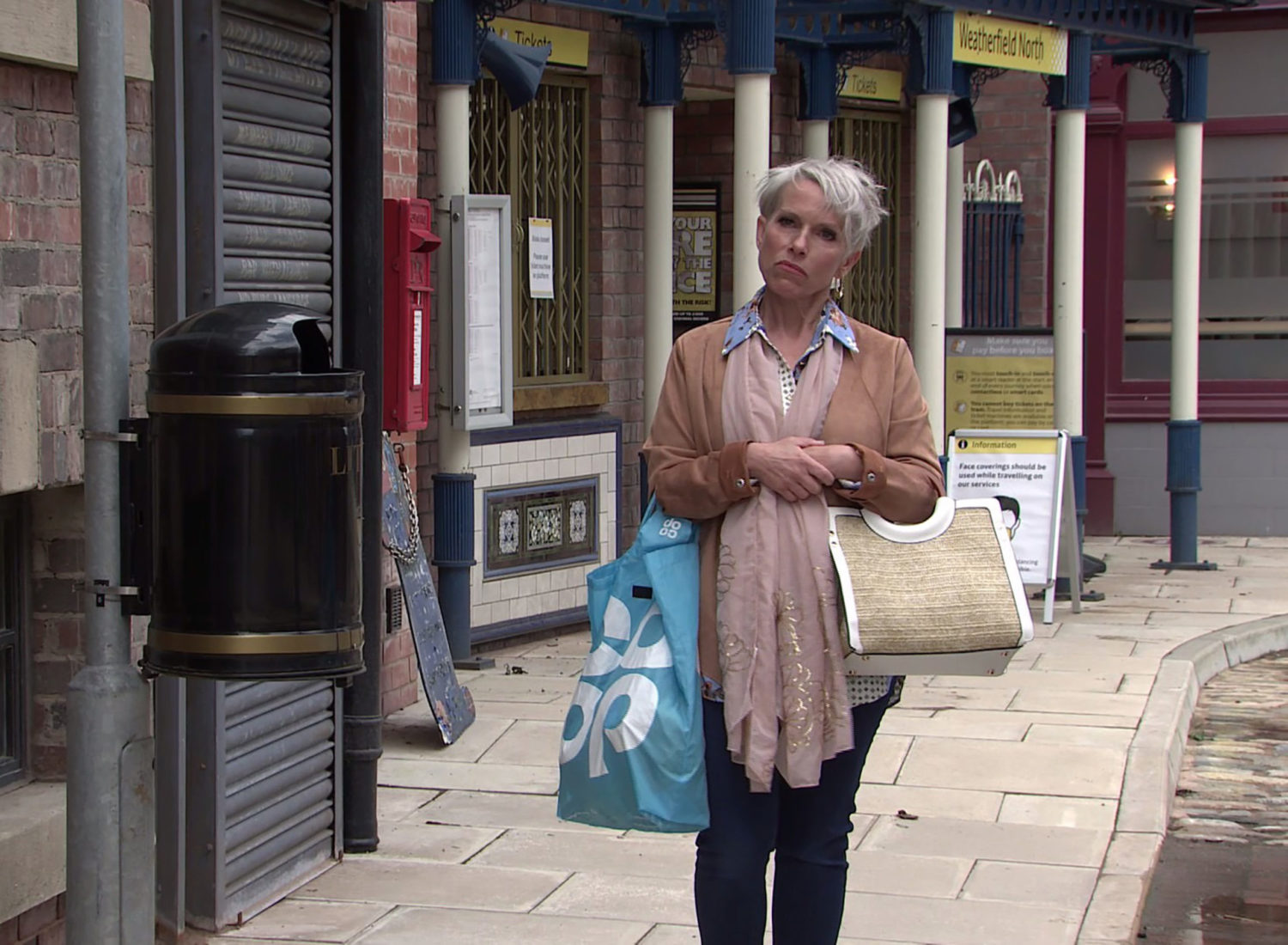 Coronation Street SPOILERS: Debbie grows suspicious of Abi and Peter