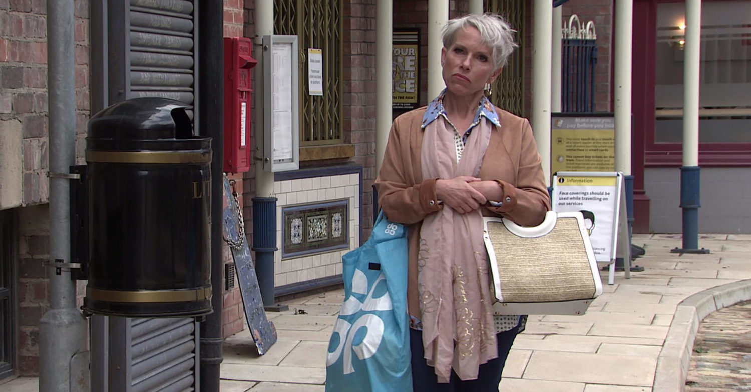 Coronation Street fan theory suggests Debbie Webster is working with Ray Crosby