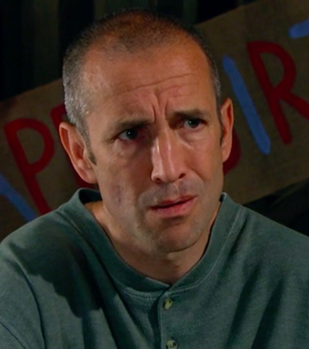 Sam Dingle looks worried (Credit: ITV)