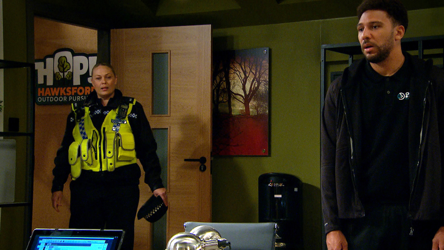 Emmerdale SPOILERS: Dawn arrested! 