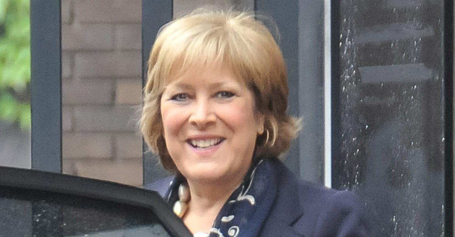 lynda bellingham london