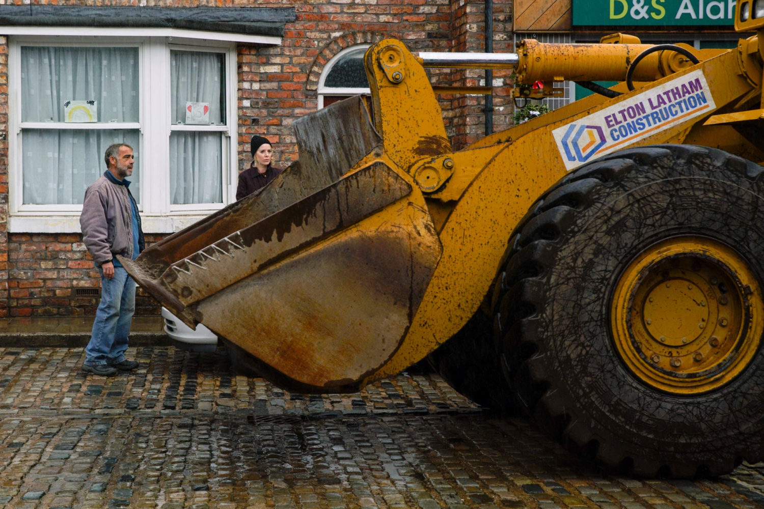 The bulldozer arrives on the cobbles in Coronation Street