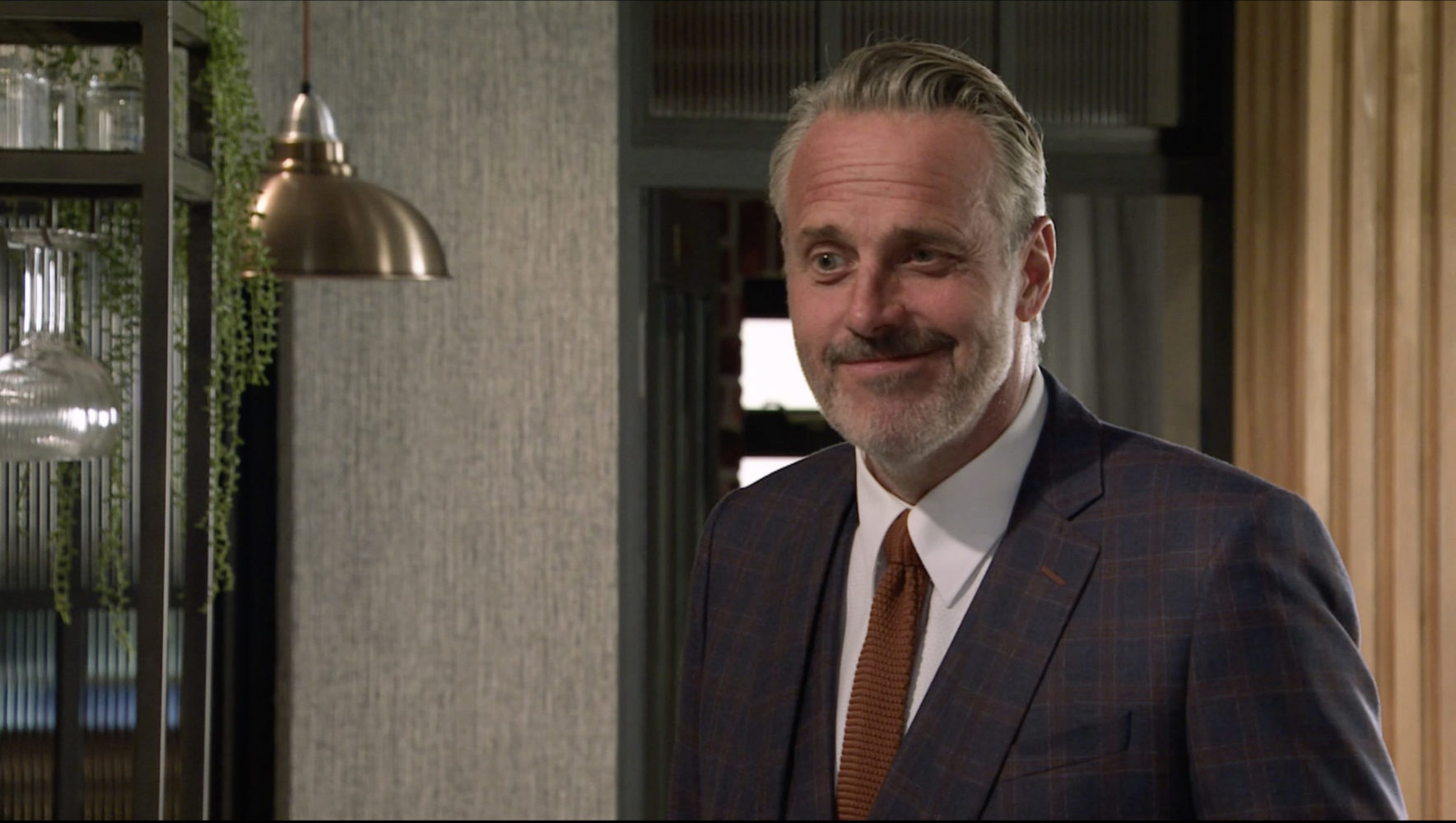 Fans think Ray was the intended target in Coronation Street