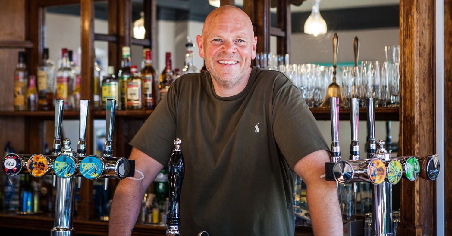 TOM KERRIDGE STANDS IN PUB